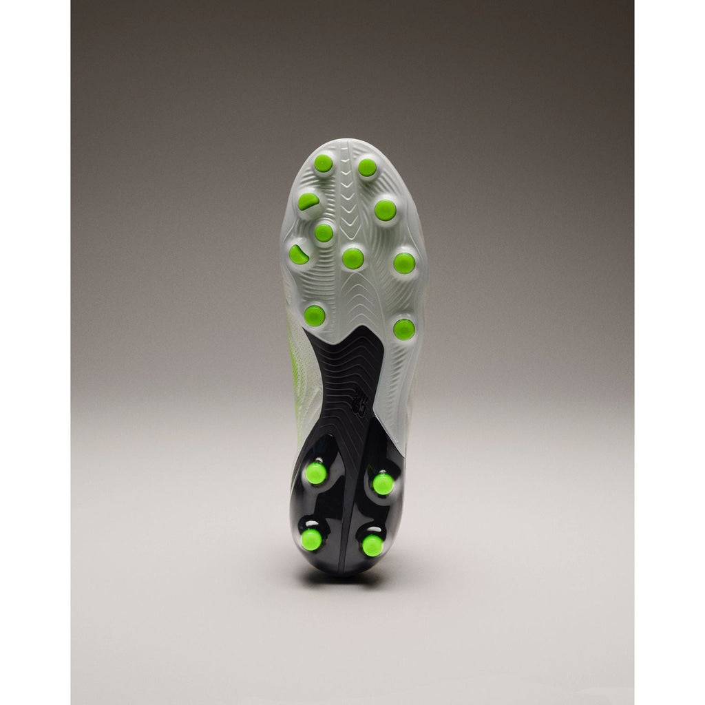 New Balance Adult Tekela WOMEN'S Elite Low Laced Mid Ground V5 Soccer Cleats