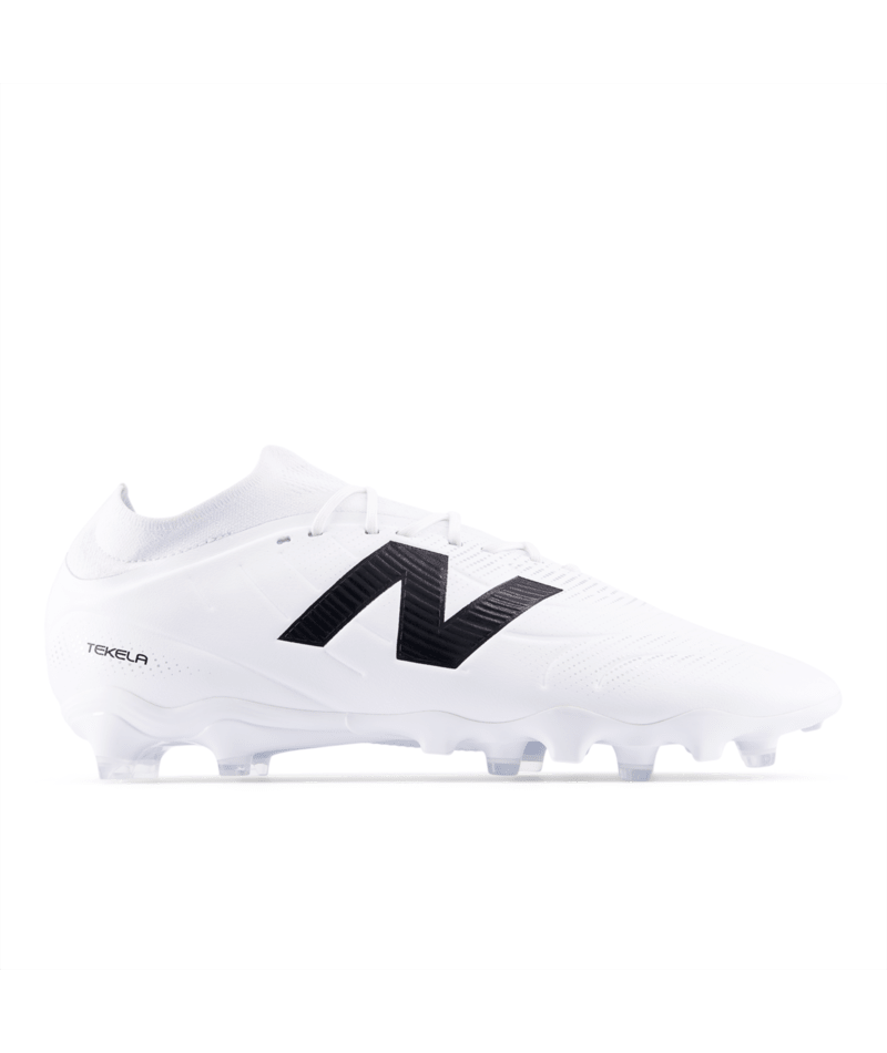 New Balance Men's Tekela Team Low Laced FG V5 Soccer Cleat