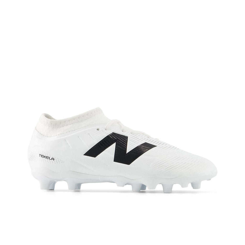 New Balance Youth Tekela Team Low Laced FG V5 Soccer Cleat