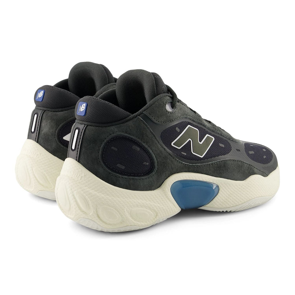 New Balance Men's Fresh Foam BB V3 Basketball Shoe