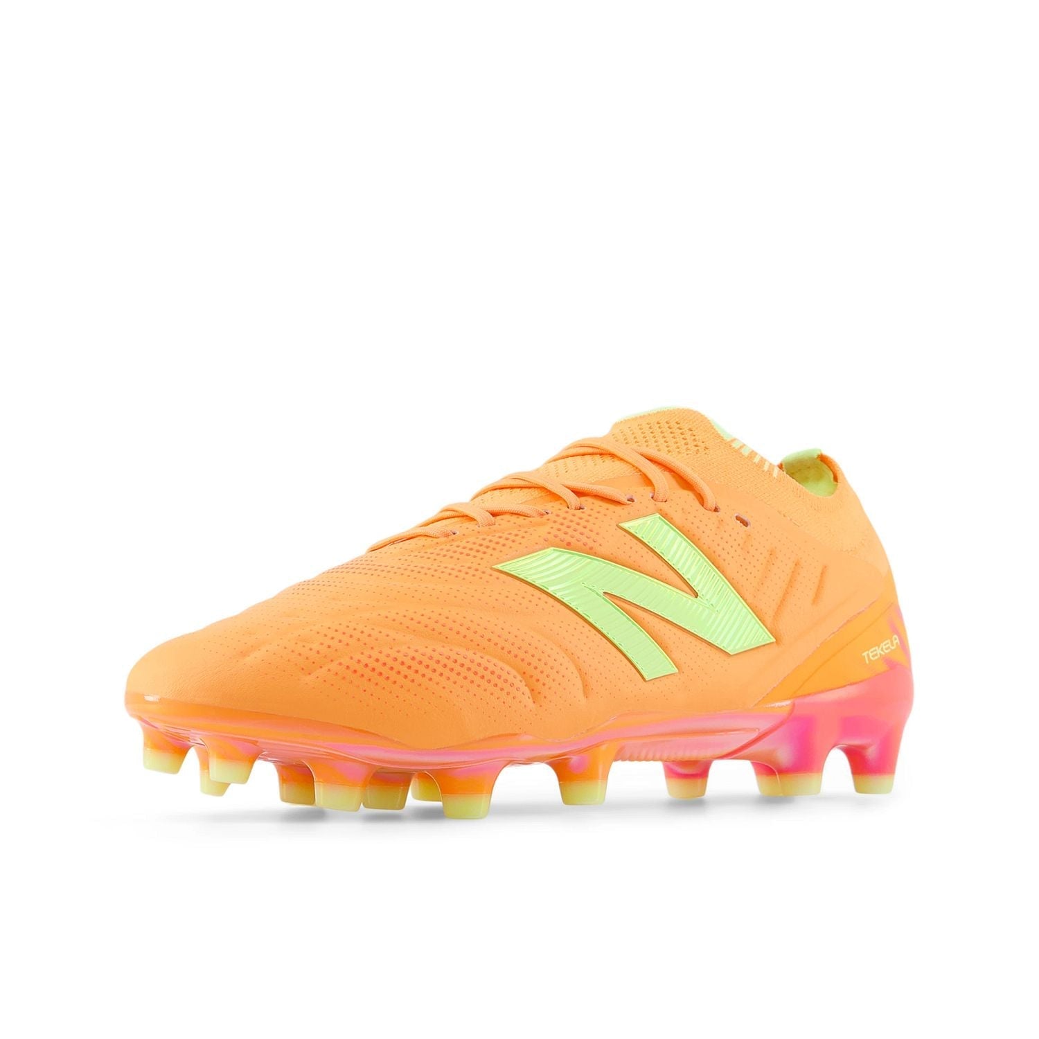New Balance Adult Tekela WOMEN'S Elite Low Laced Mid Ground V5 Soccer Cleats