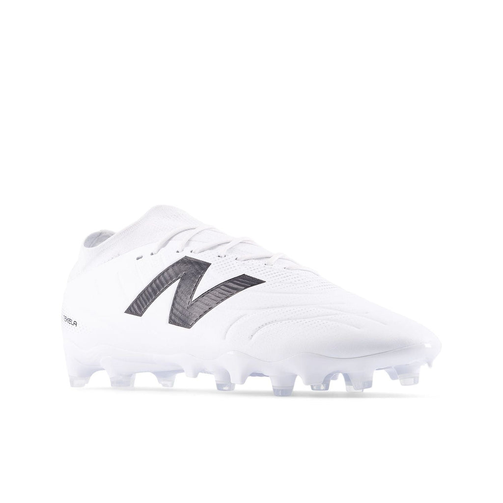 New Balance Men's Tekela Team Low Laced FG V5 Soccer Cleat
