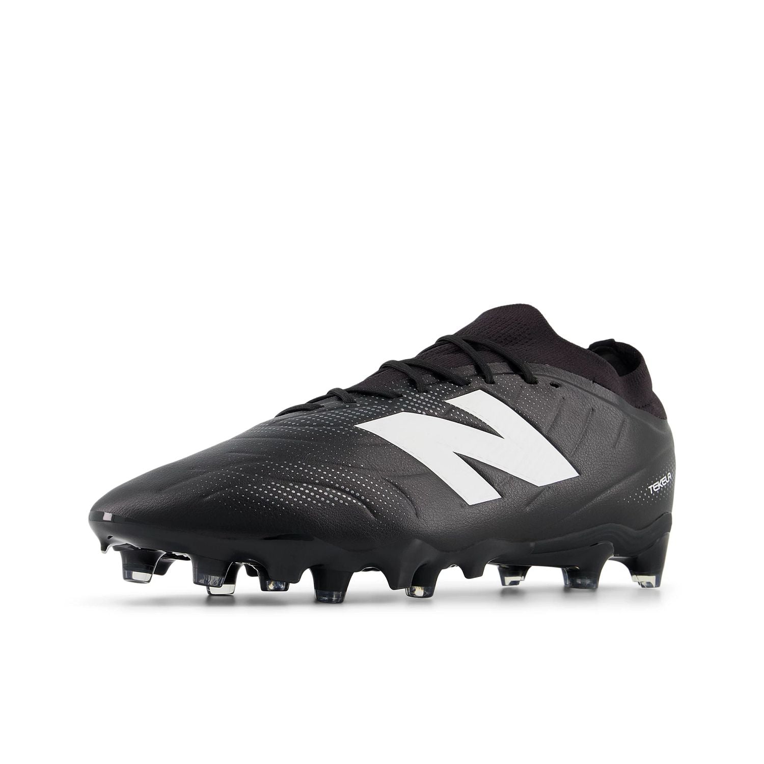 New Balance Men's Tekela Team Low Laced FG V5 Soccer Cleat