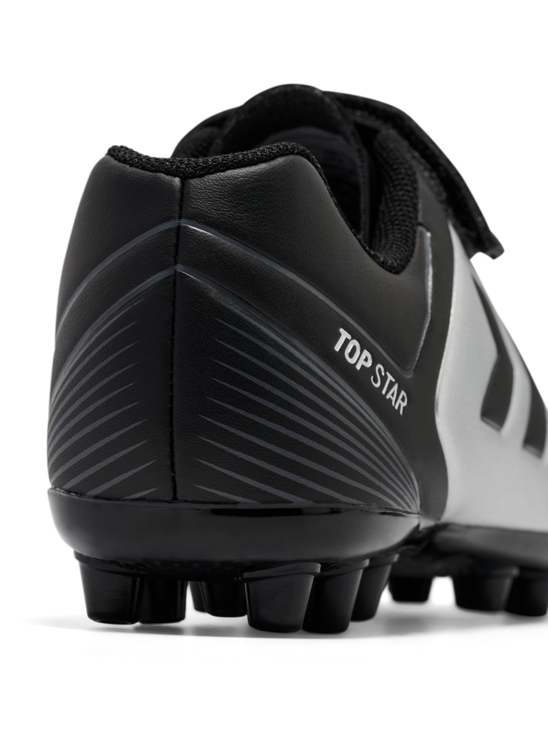 hummel Youth Top Star Mid Ground Velcro 2.0 Cleats