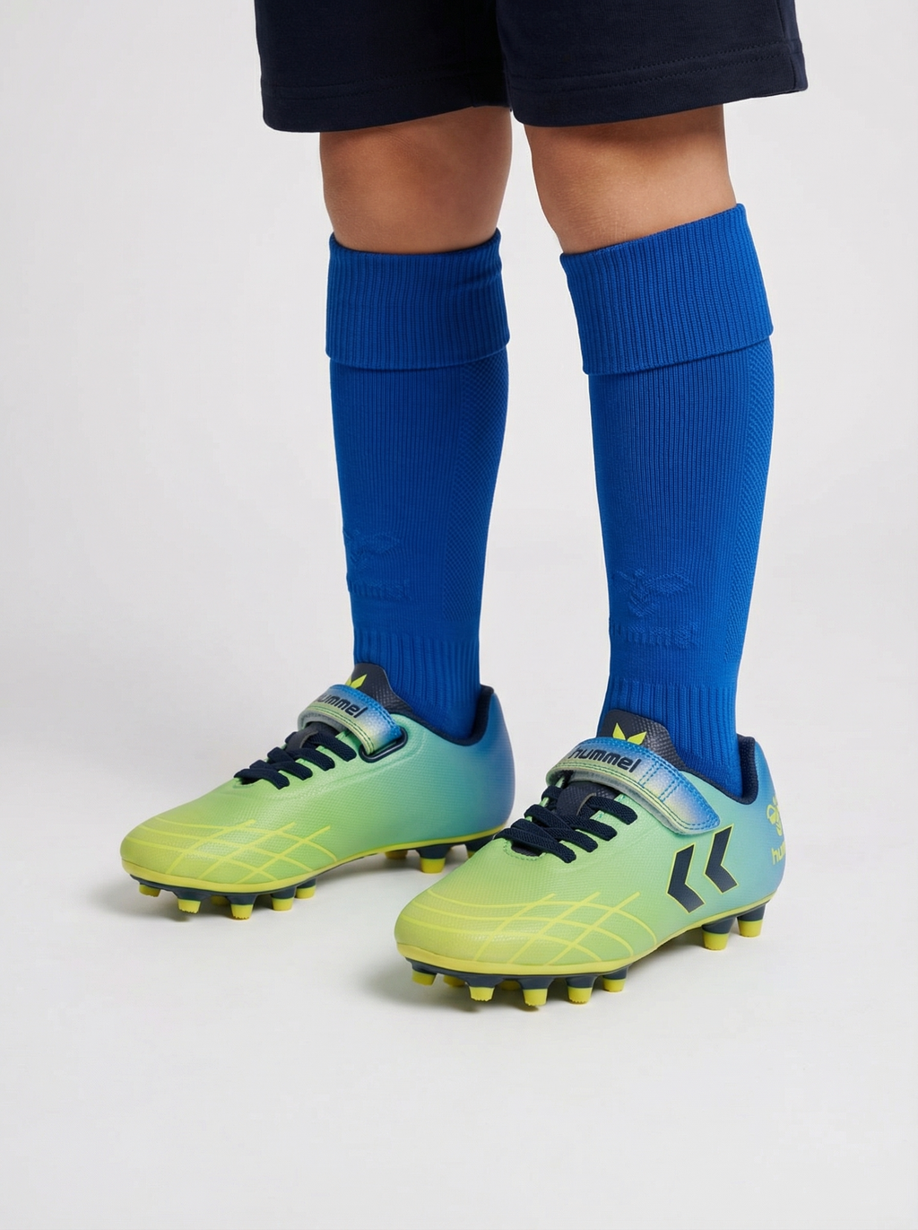 hummel Youth Top Star Firm Ground Cleats