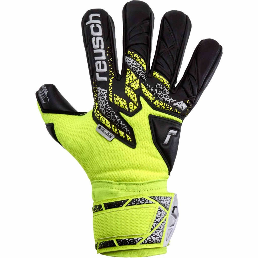 Reusch Attrakt Gold NC FS Goalkeeper Glove