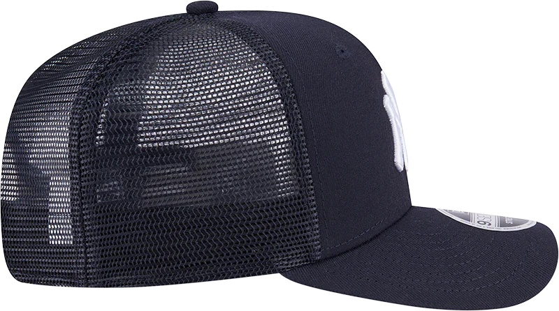 New Era New York Yankees Team 9SEVENTY Stretch-Snap Trucker Hat