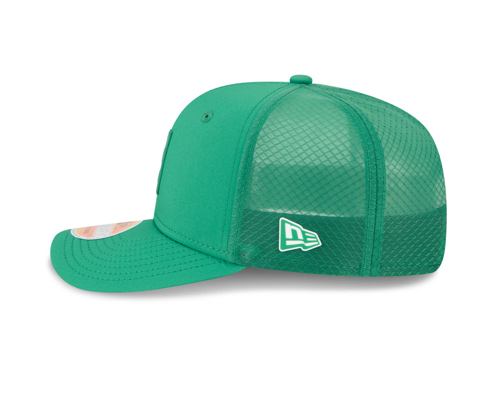 Philadelphia Eagles NFL New Era Men's Green 9Seventy 2025 Sideline Hot Weather Trucker Snapback