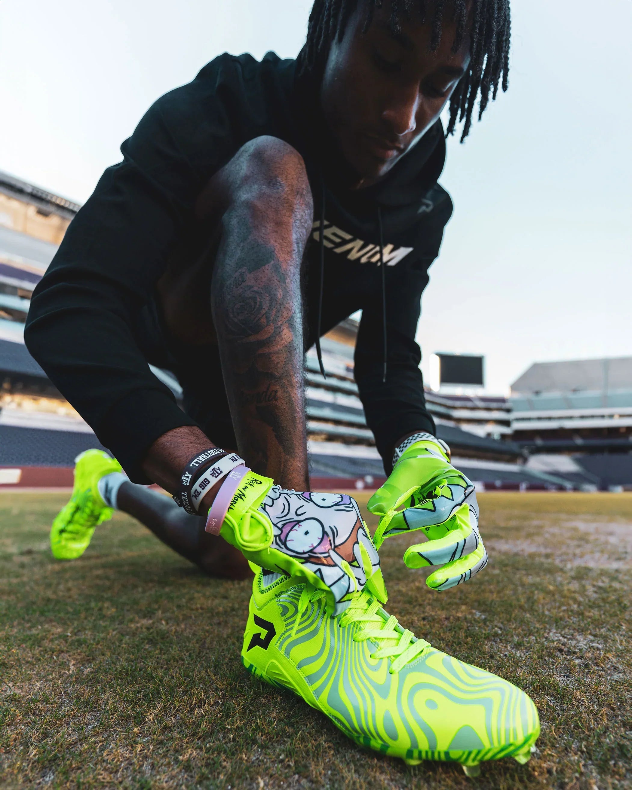 Phenom Elite Adult Quantum Speed 2.0 Football Cleats
