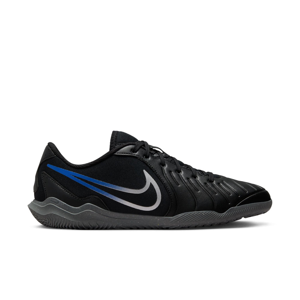 Nike Tiempo Legend 10 Club Indoor/Court Low-Top Soccer Shoes