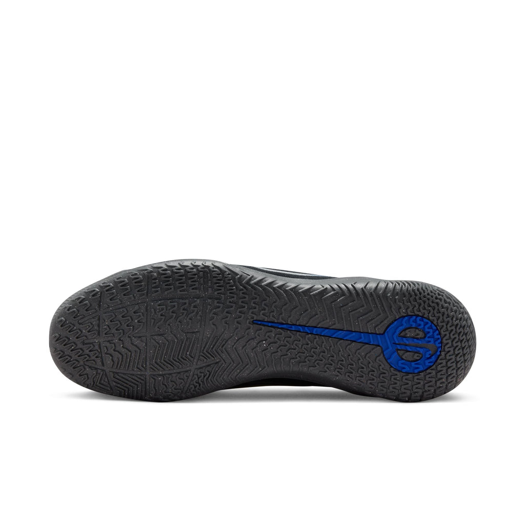 Nike Tiempo Legend 10 Club Indoor/Court Low-Top Soccer Shoes
