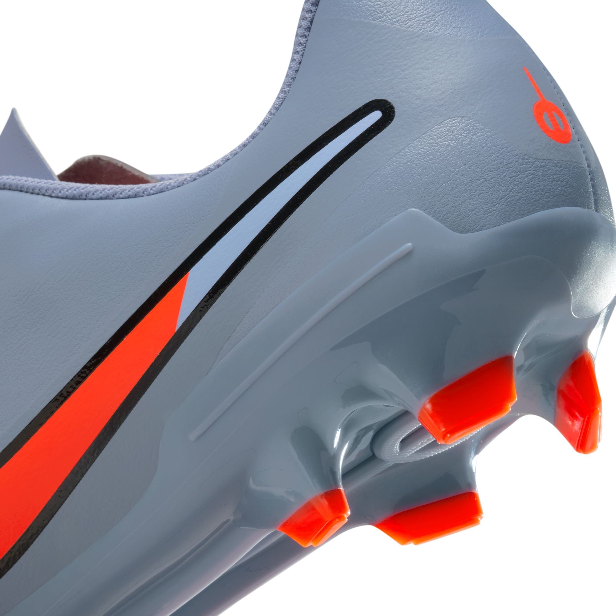 Nike Tiempo Legend 10 Club Multi-Ground Low-Top Soccer Cleats