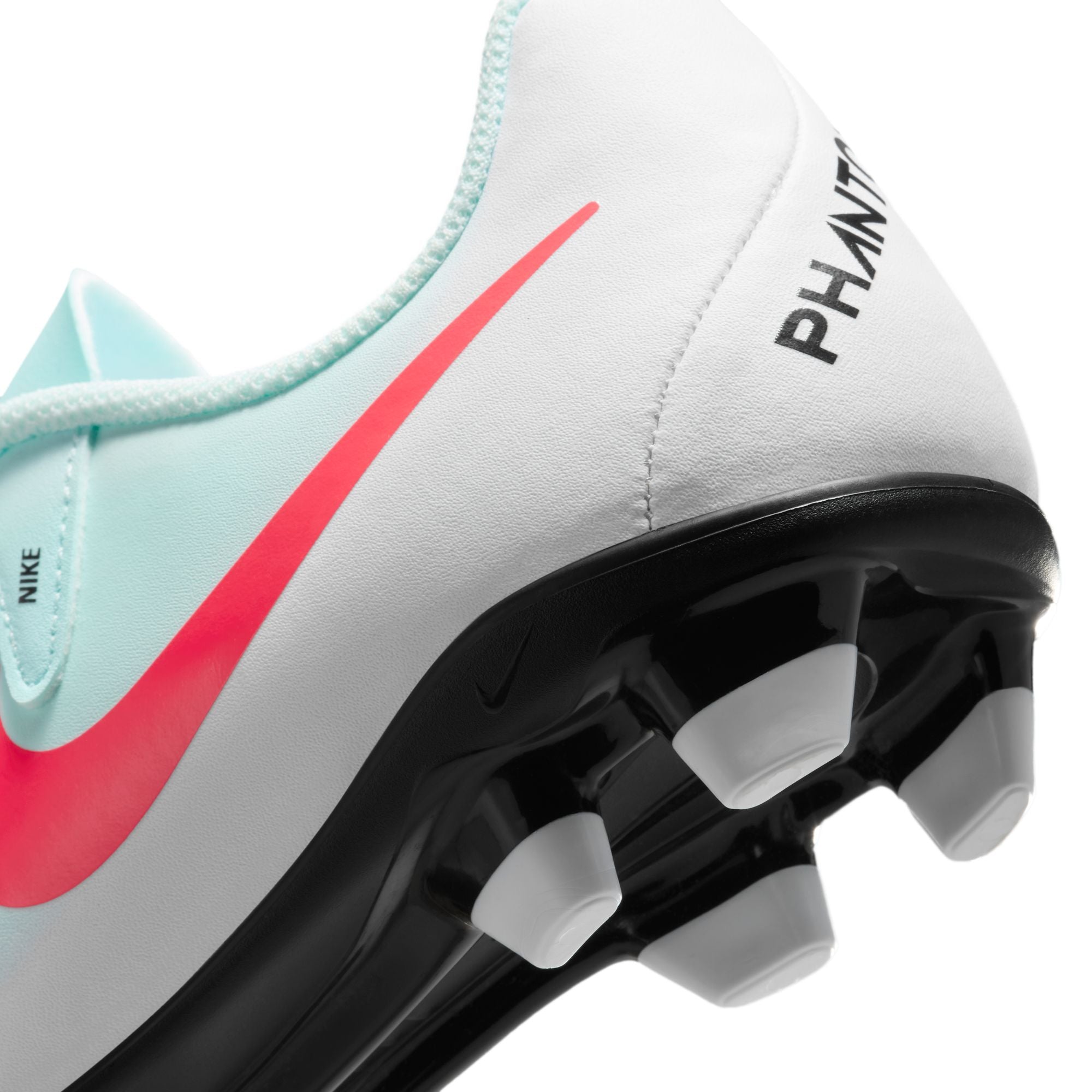 Nike Jr. Phantom GX 2 Club Little/Big Kids' MG Low-Top Soccer Cleats