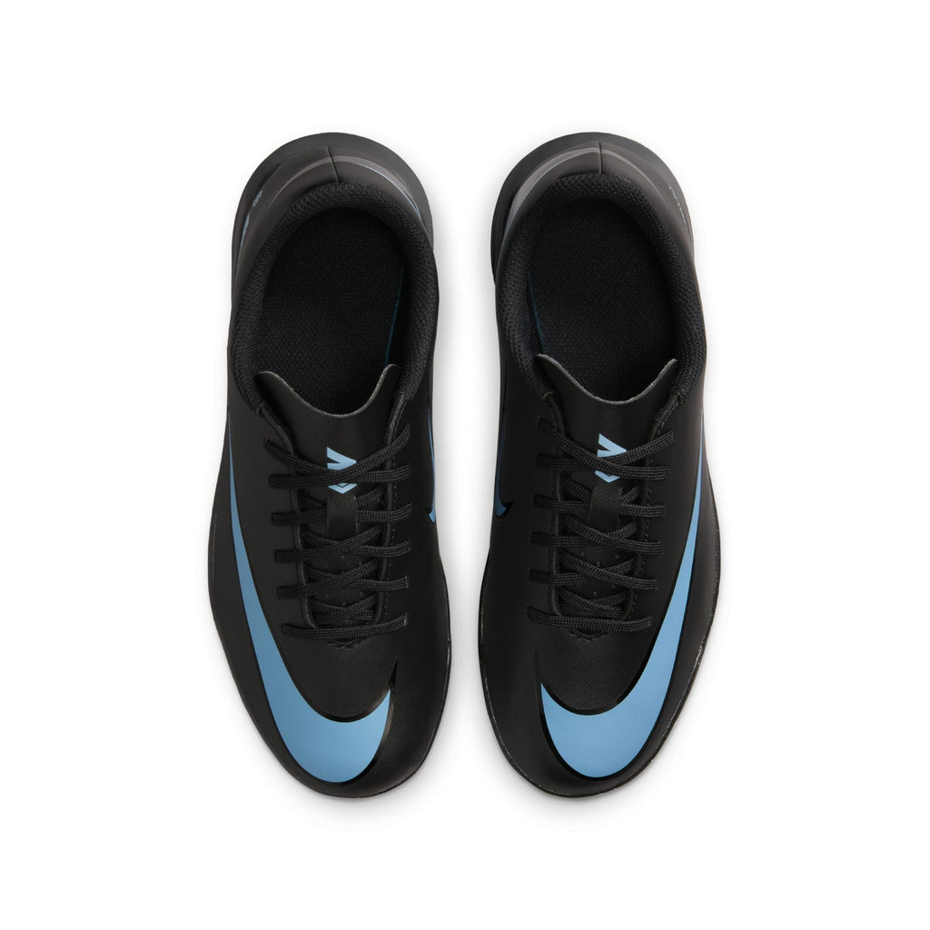 Nike Jr. Mercurial Vapor 16 Club Little/Big Kids' Turf Low-Top Soccer Shoes