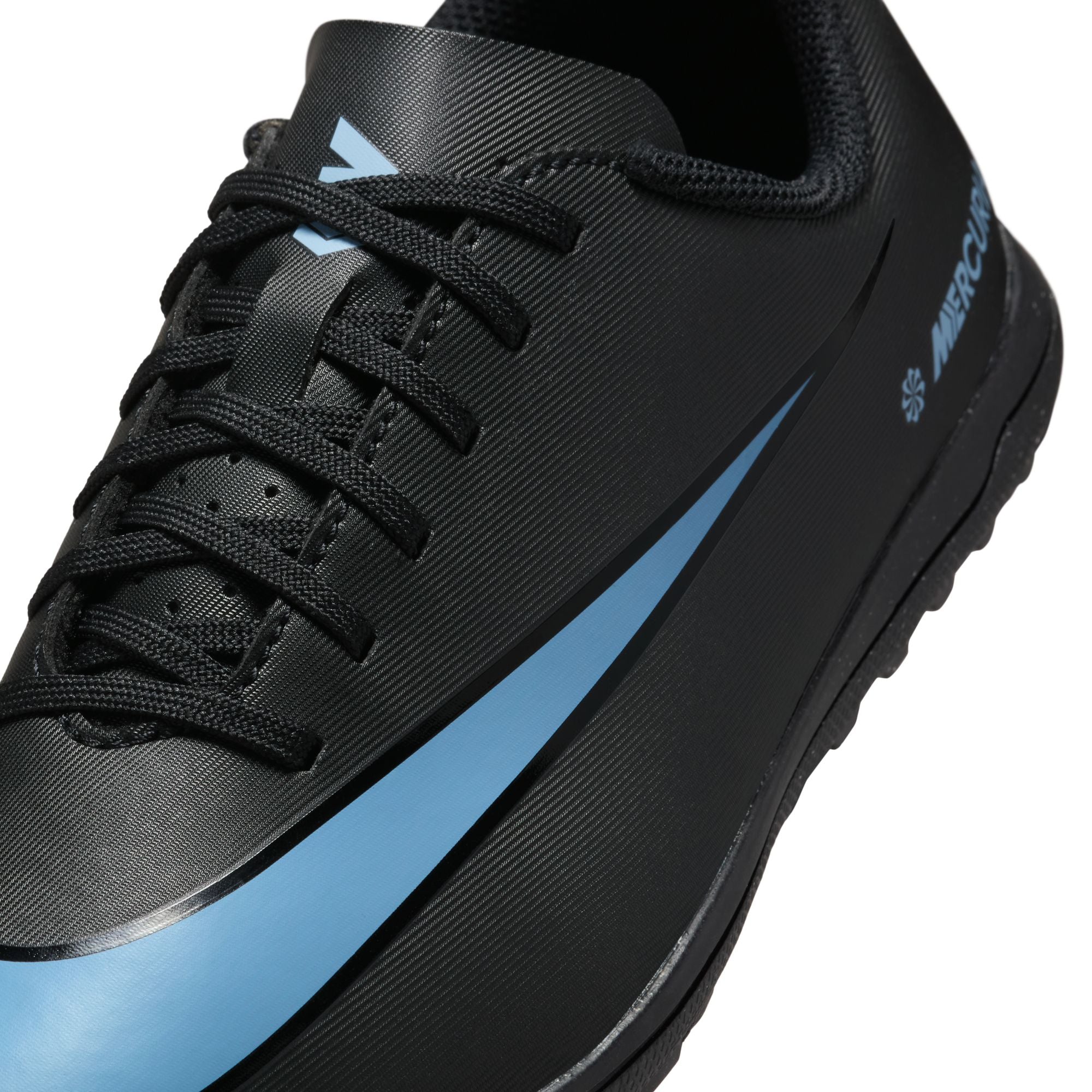 Nike Jr. Mercurial Vapor 16 Club Little/Big Kids' Turf Low-Top Soccer Shoes