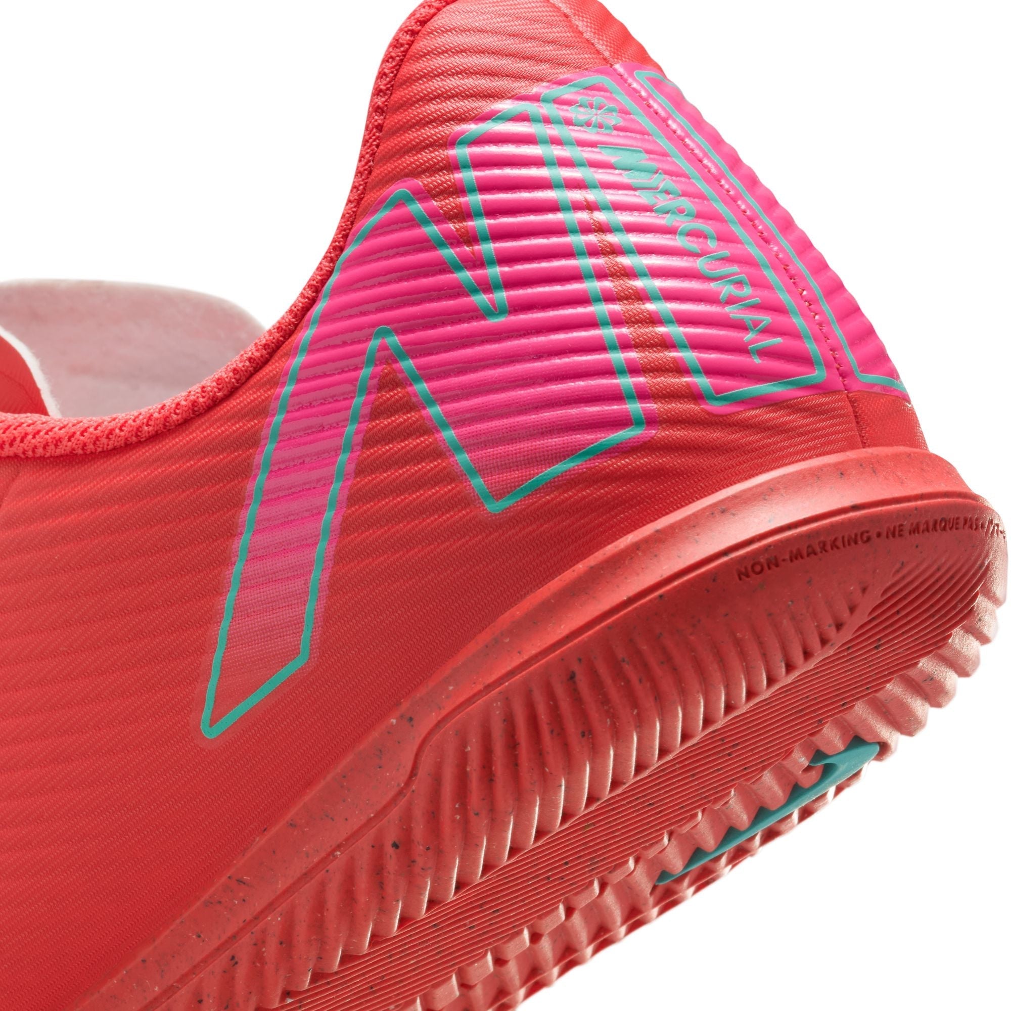 Nike Jr. Mercurial Vapor 16 Club Little/Big Kids' IC Low-Top Soccer Shoes