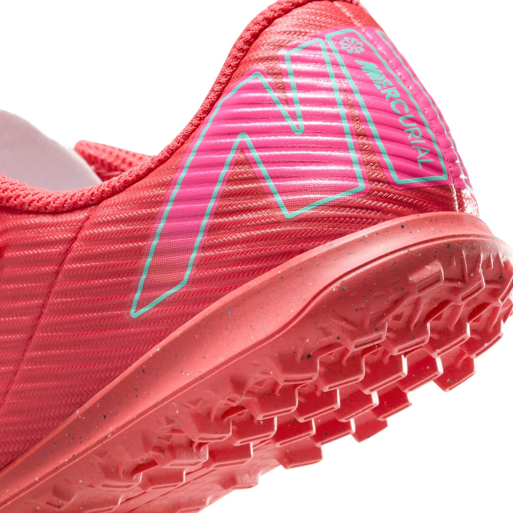Nike Jr. Mercurial Vapor 16 Club Little Kids' TF Low-Top Soccer Shoes