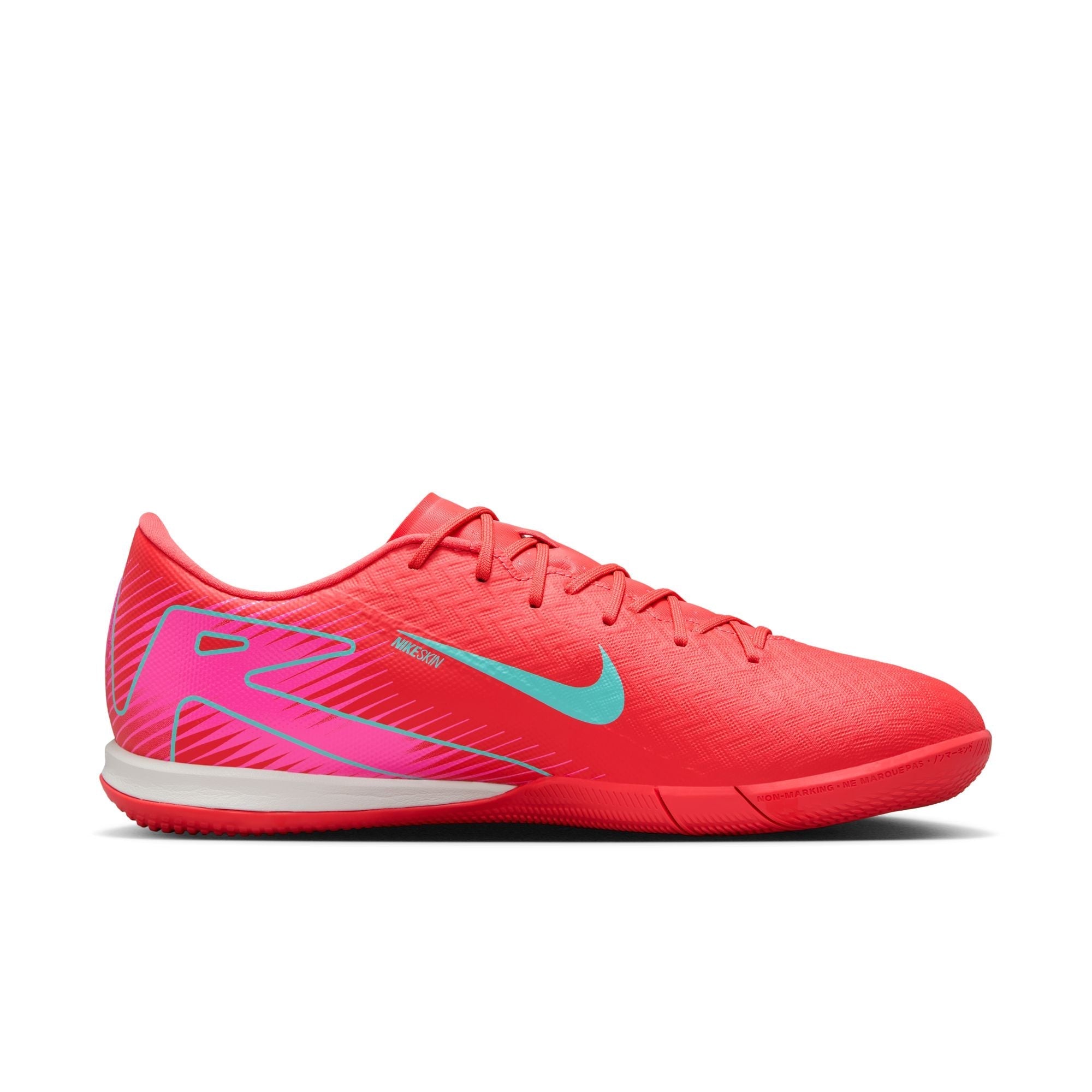 Nike Mercurial Vapor 16 Academy IC Low-Top Soccer Shoes