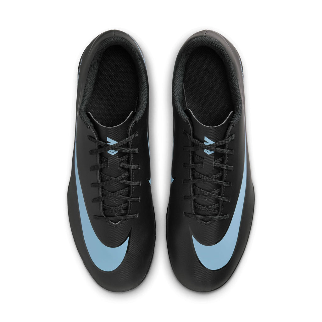 Nike Mercurial Vapor 16 Club Indoor/Court Low-Top Soccer Shoes