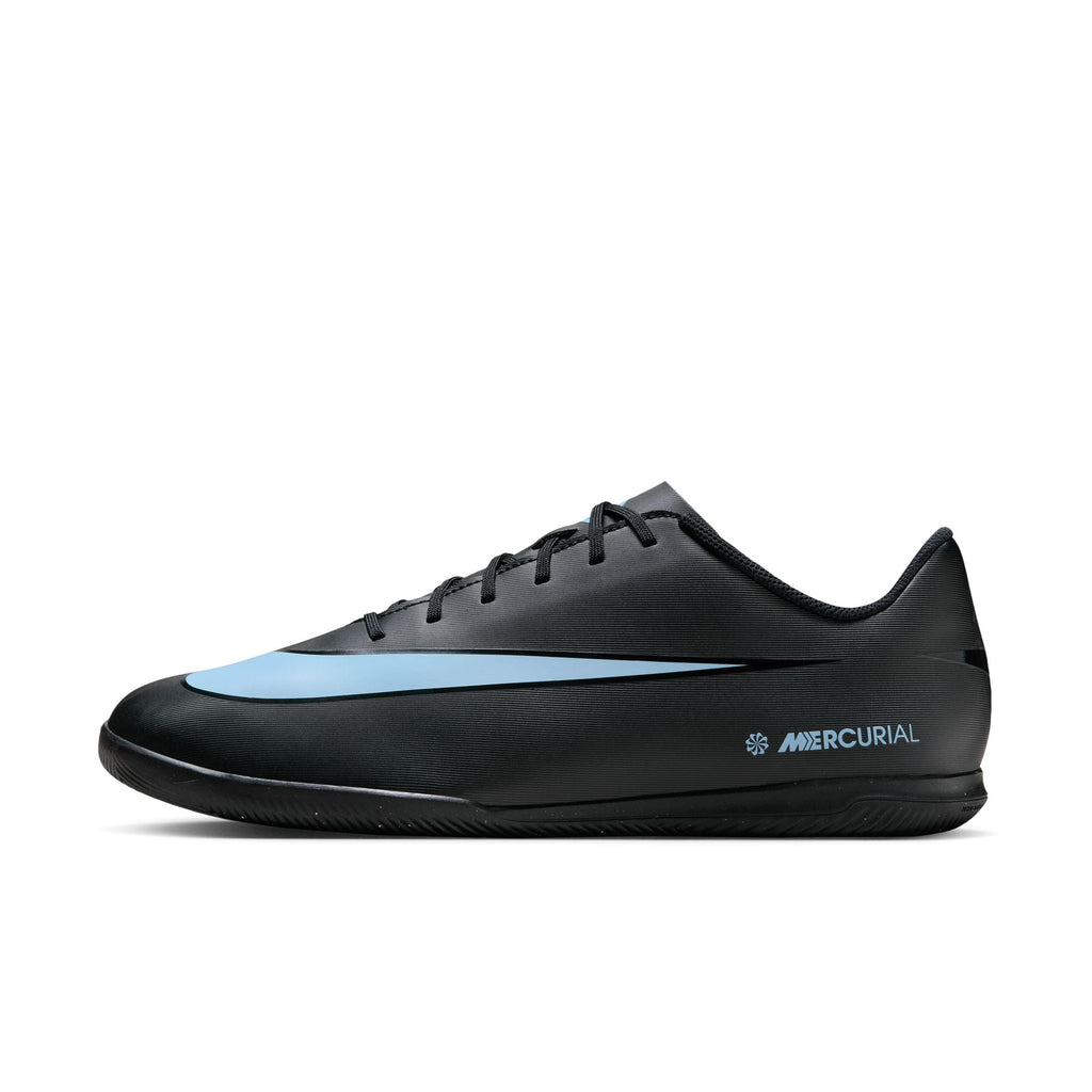 Nike Mercurial Vapor 16 Club Indoor/Court Low-Top Soccer Shoes