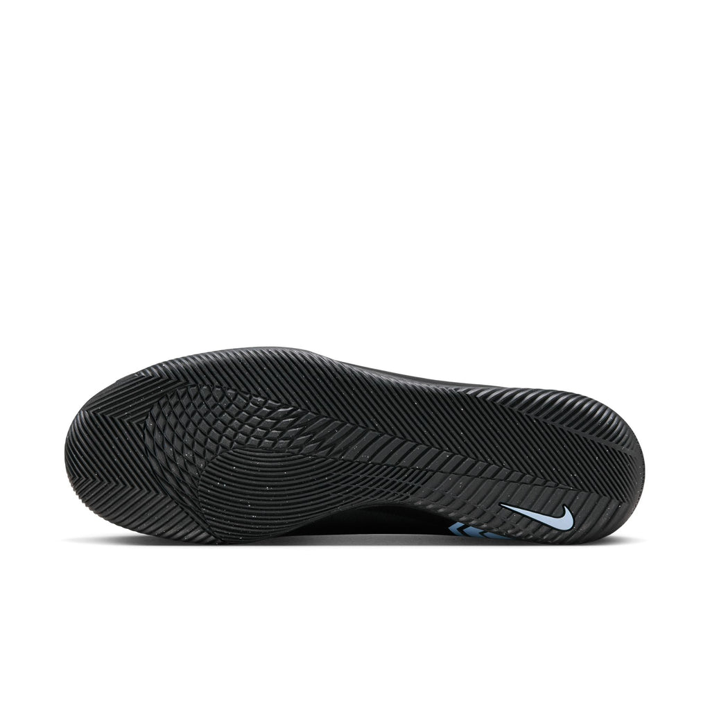 Nike Mercurial Vapor 16 Club Indoor/Court Low-Top Soccer Shoes