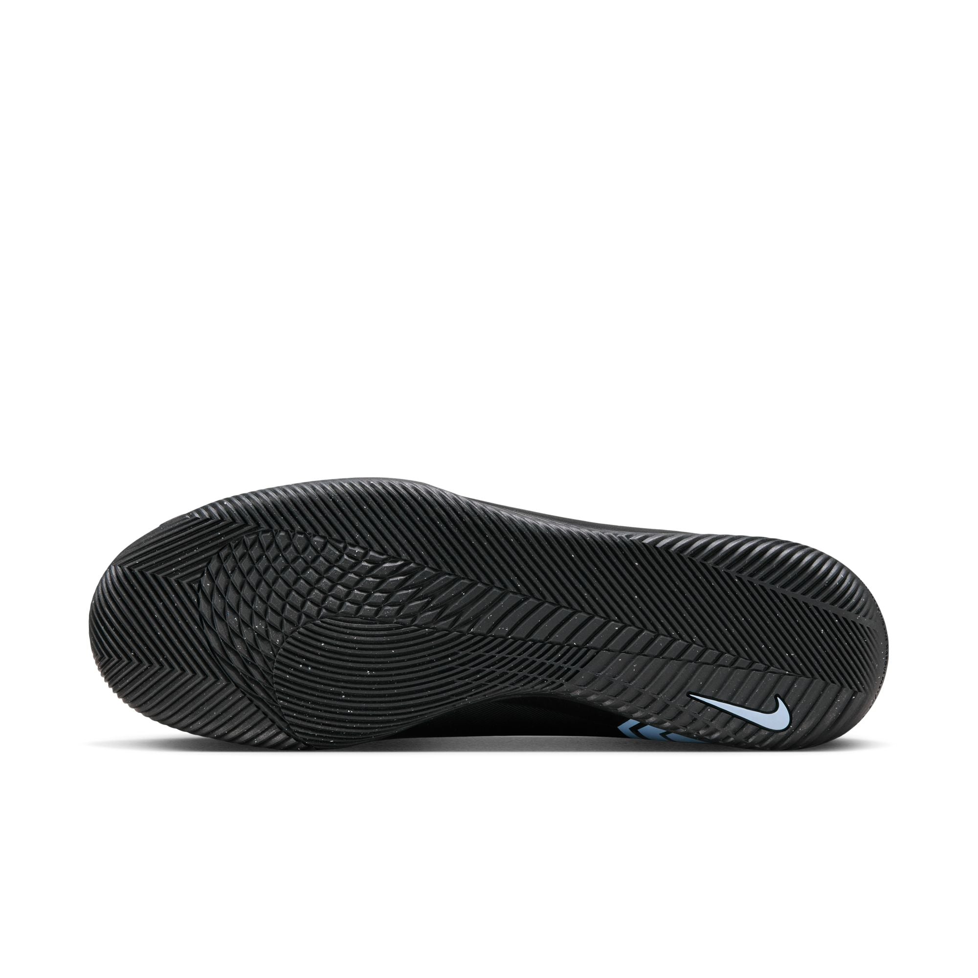 Nike Mercurial Vapor 16 Club Indoor/Court Low-Top Soccer Shoes