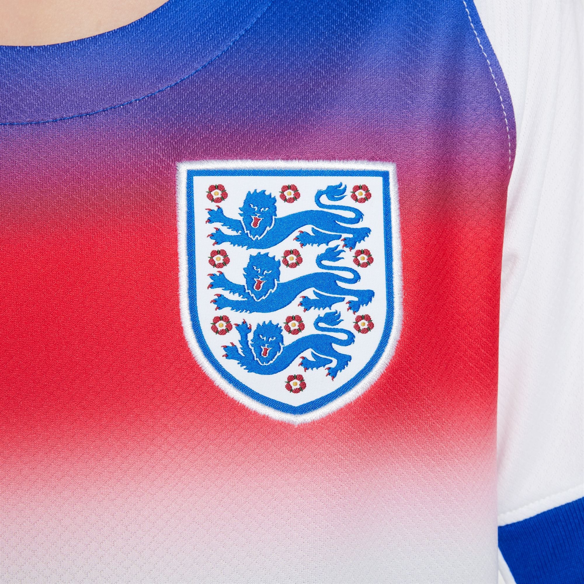 Nike England 2025 Stadium Home (Women's Team) Big Kids' Dri-FIT Soccer Replica Jersey