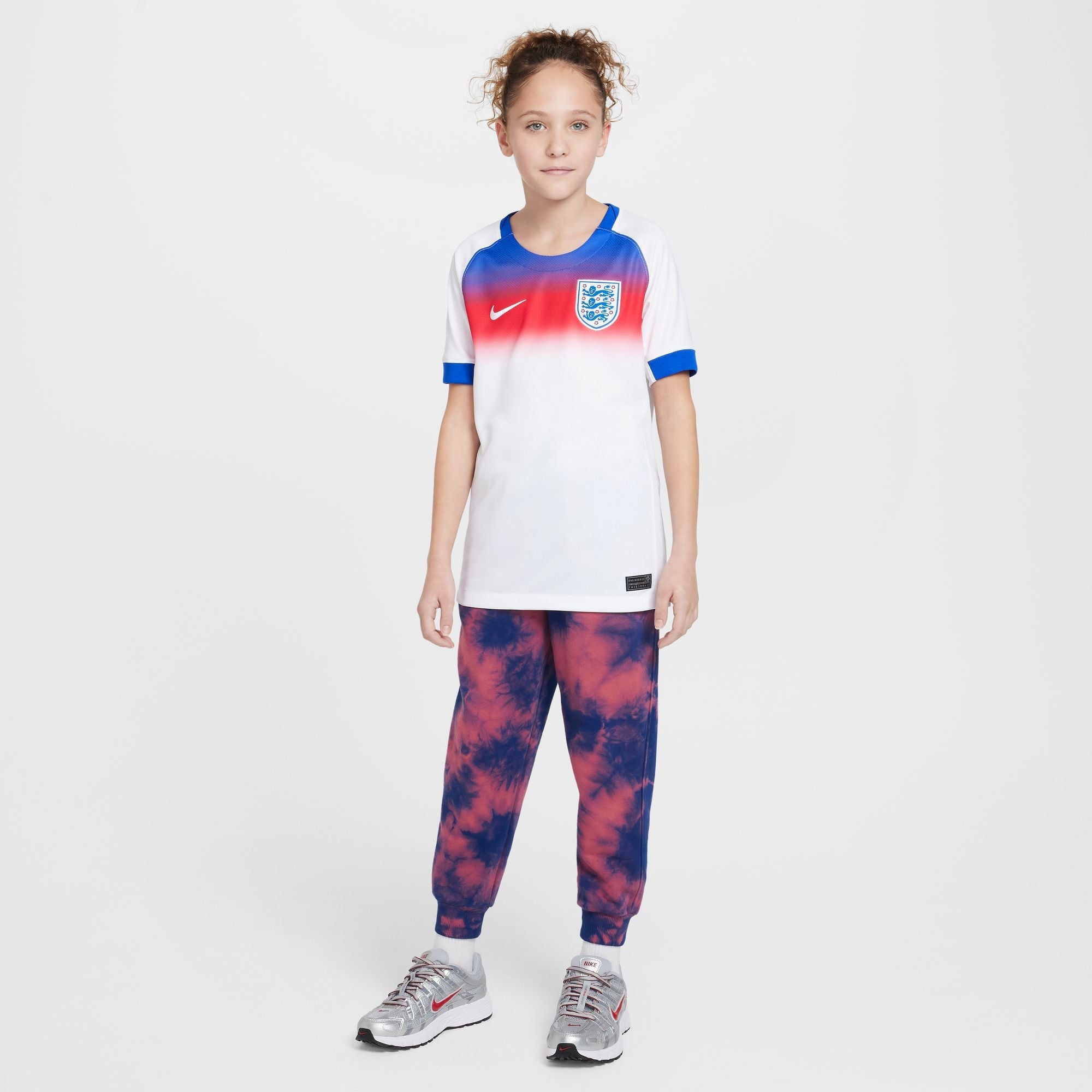 Nike England 2025 Stadium Home (Women's Team) Big Kids' Dri-FIT Soccer Replica Jersey