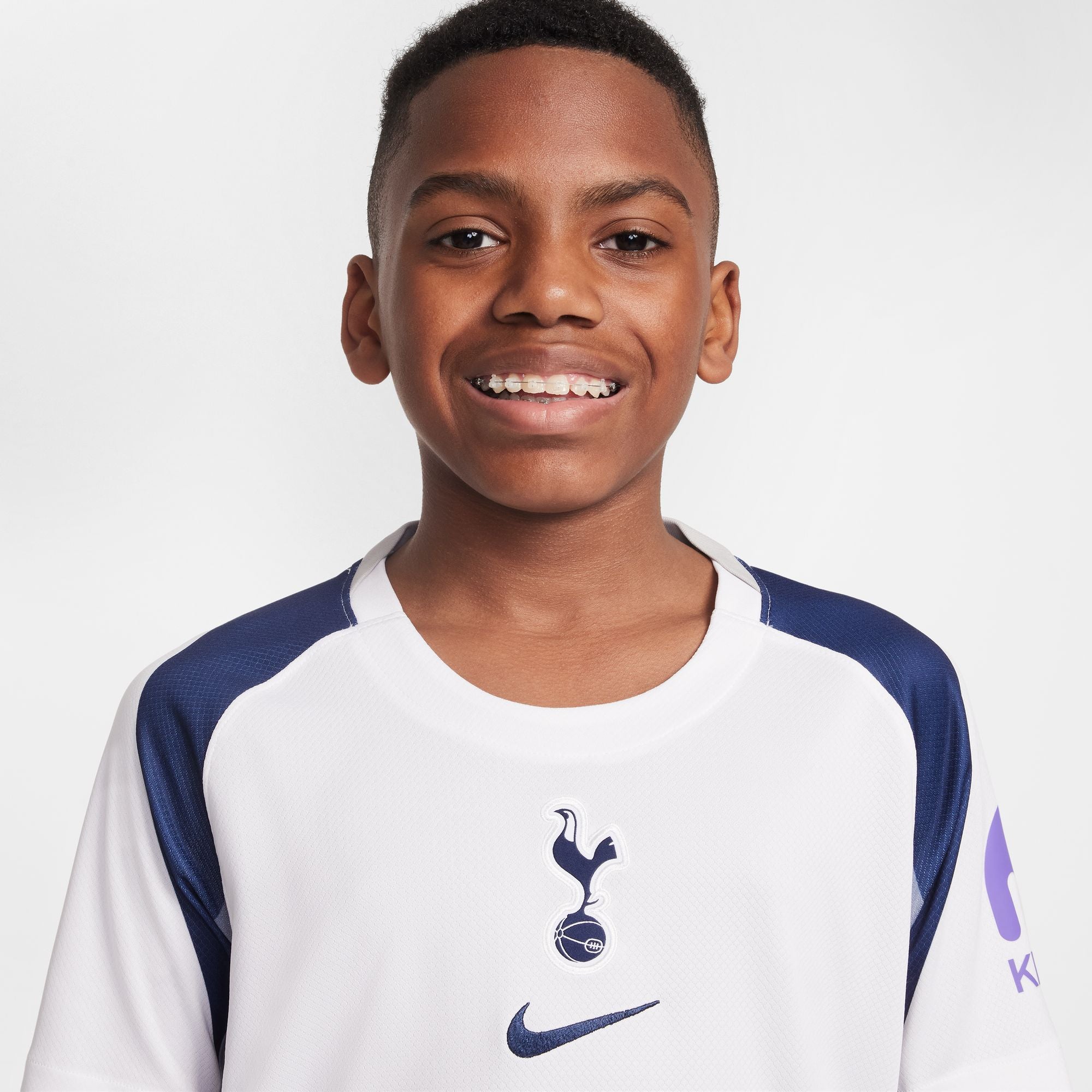 Nike Tottenham Hotspur 2025/26 Stadium Home Big Kids' Dri-FIT Soccer Replica Jersey