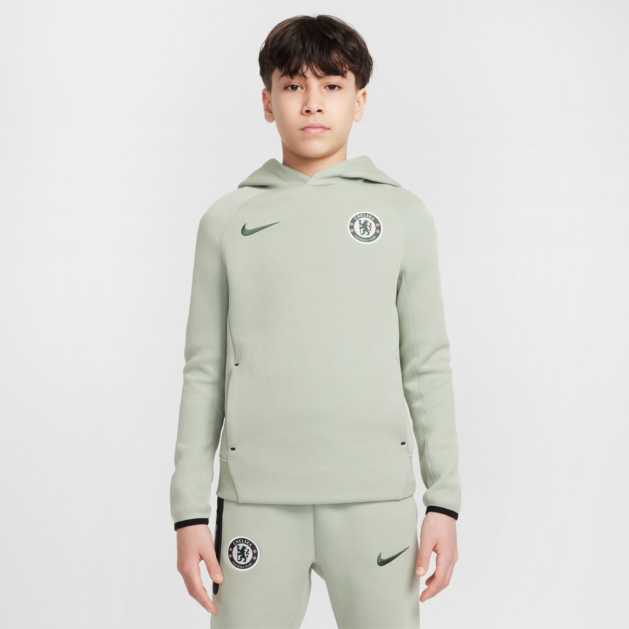 Nike Chelsea FC Tech Big Kids' (Boys') Soccer Fleece Pullover Hoodie