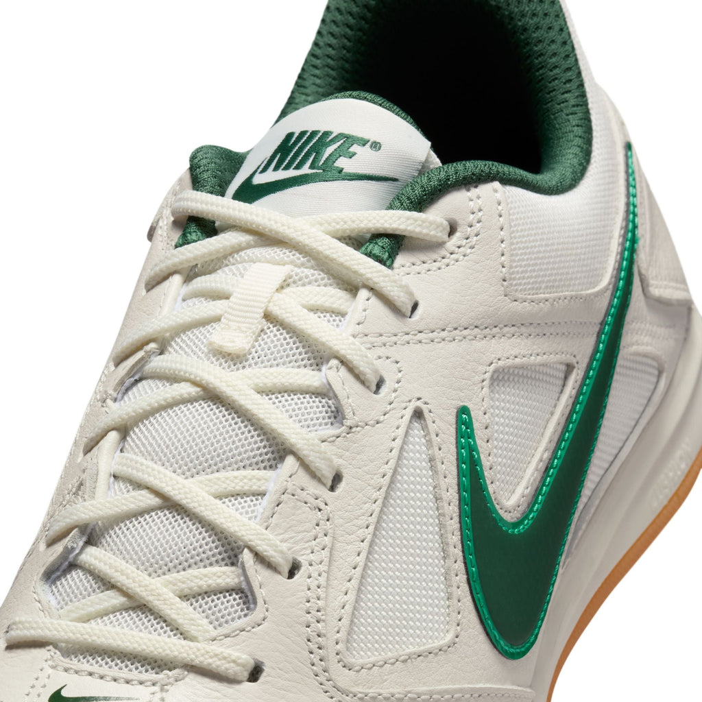 Nike Gato Indoor Soccer Shoes