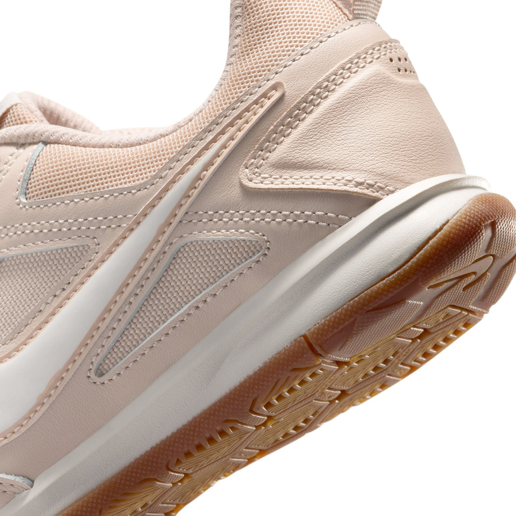 Nike Gato Big Kids' Indoor Soccer Shoes