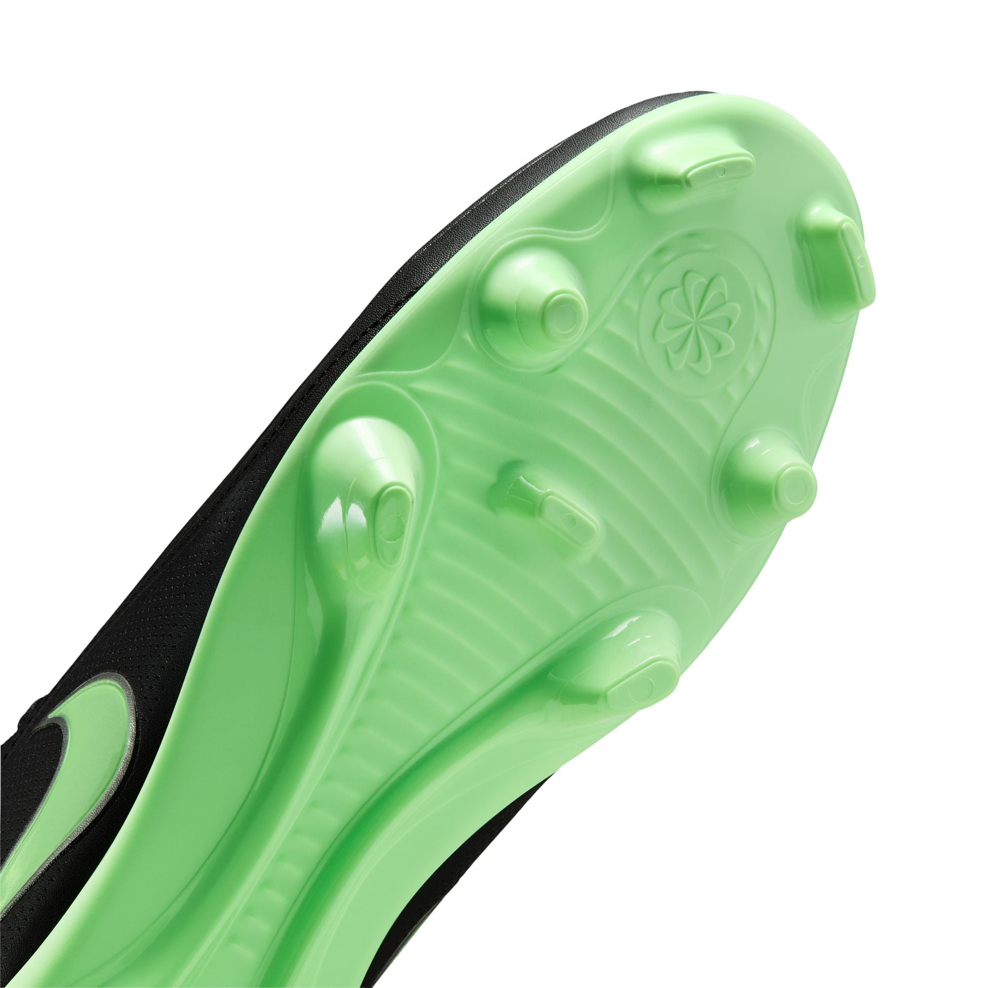 Nike Tiempo Maestro Club Multi-Ground Low-Top Soccer Cleats
