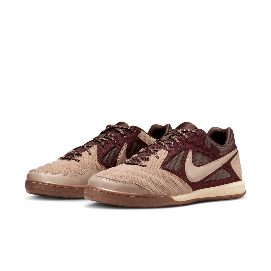 Nike Gato Indoor Soccer Shoes