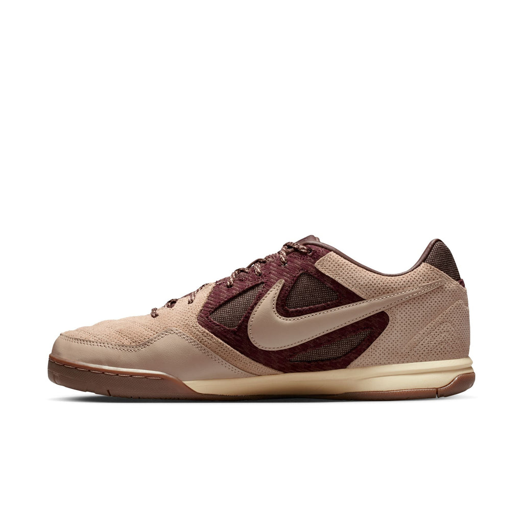 Nike Gato Indoor Soccer Shoes