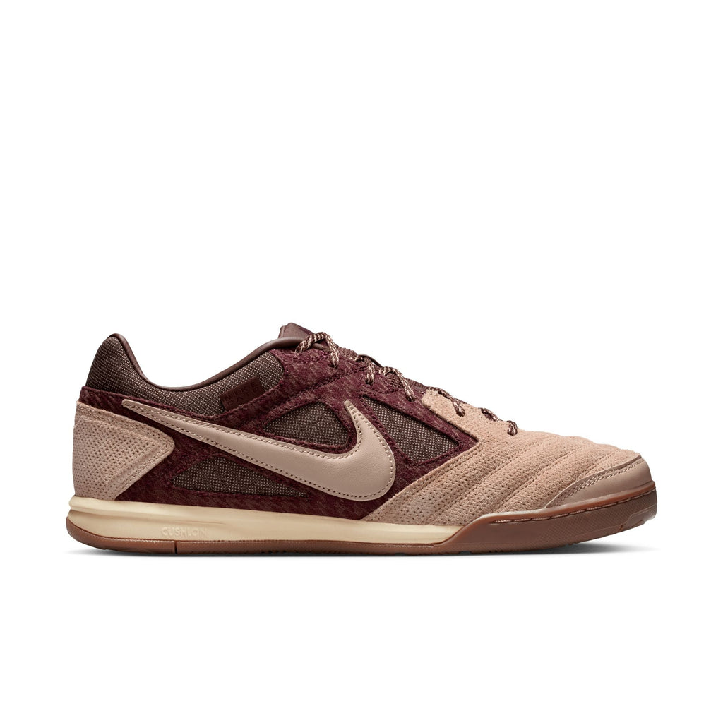 Nike Gato Indoor Soccer Shoes