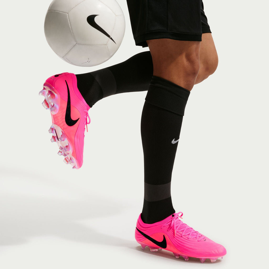 Nike Tiempo Maestro Elite Firm-Ground Low-Top Soccer Cleats