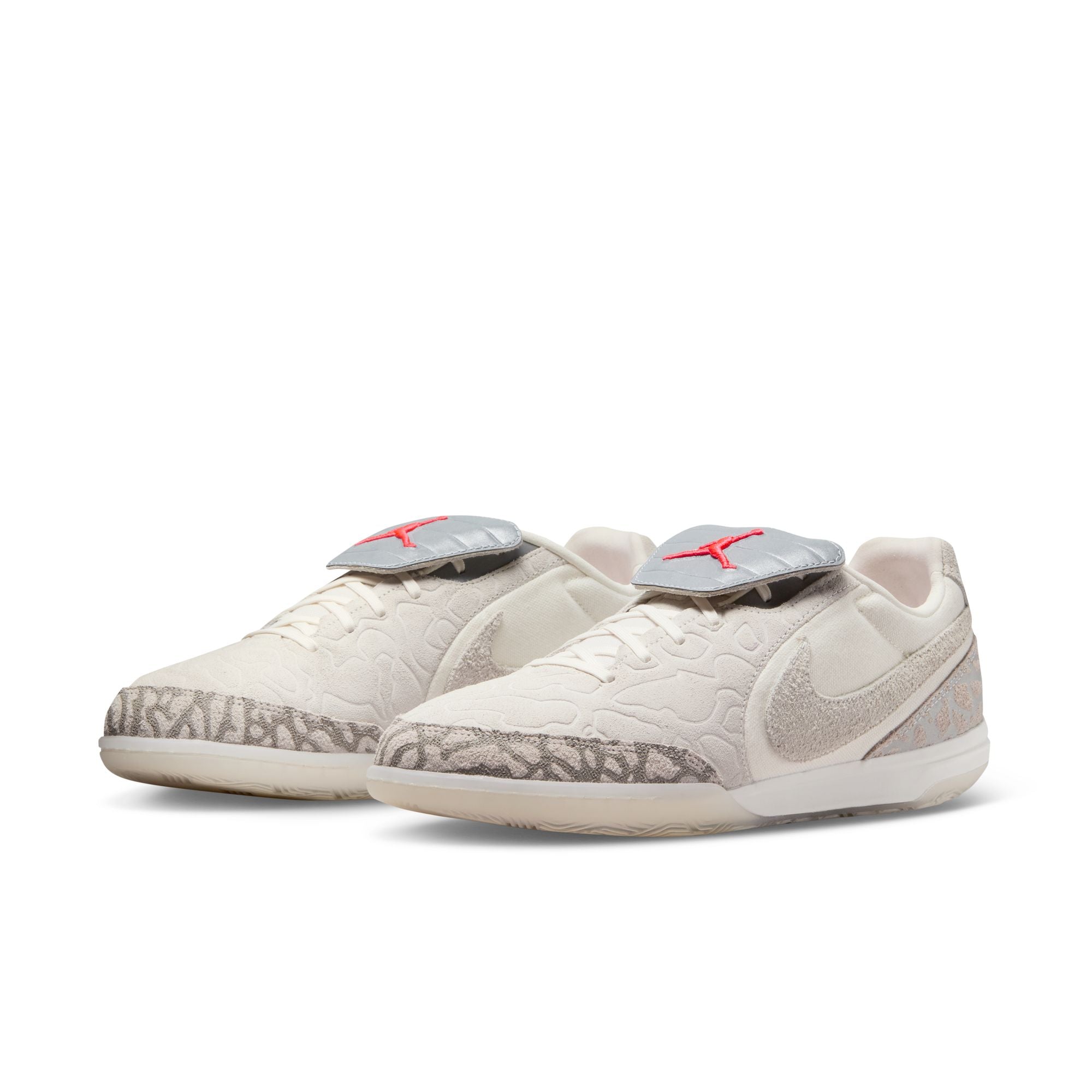 Nike Jordan Tiempo Streetgato SE Indoor/Court Low-Top Soccer Shoes