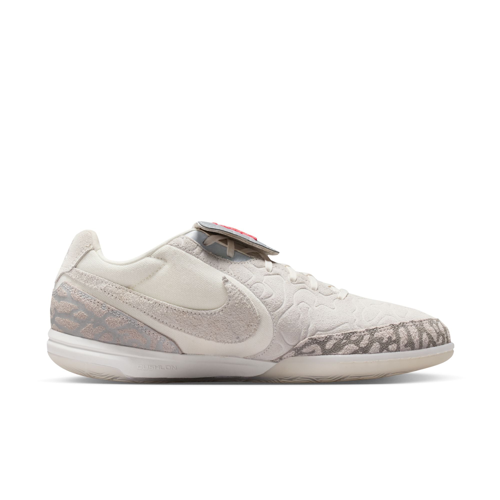 Nike Jordan Tiempo Streetgato SE Indoor/Court Low-Top Soccer Shoes