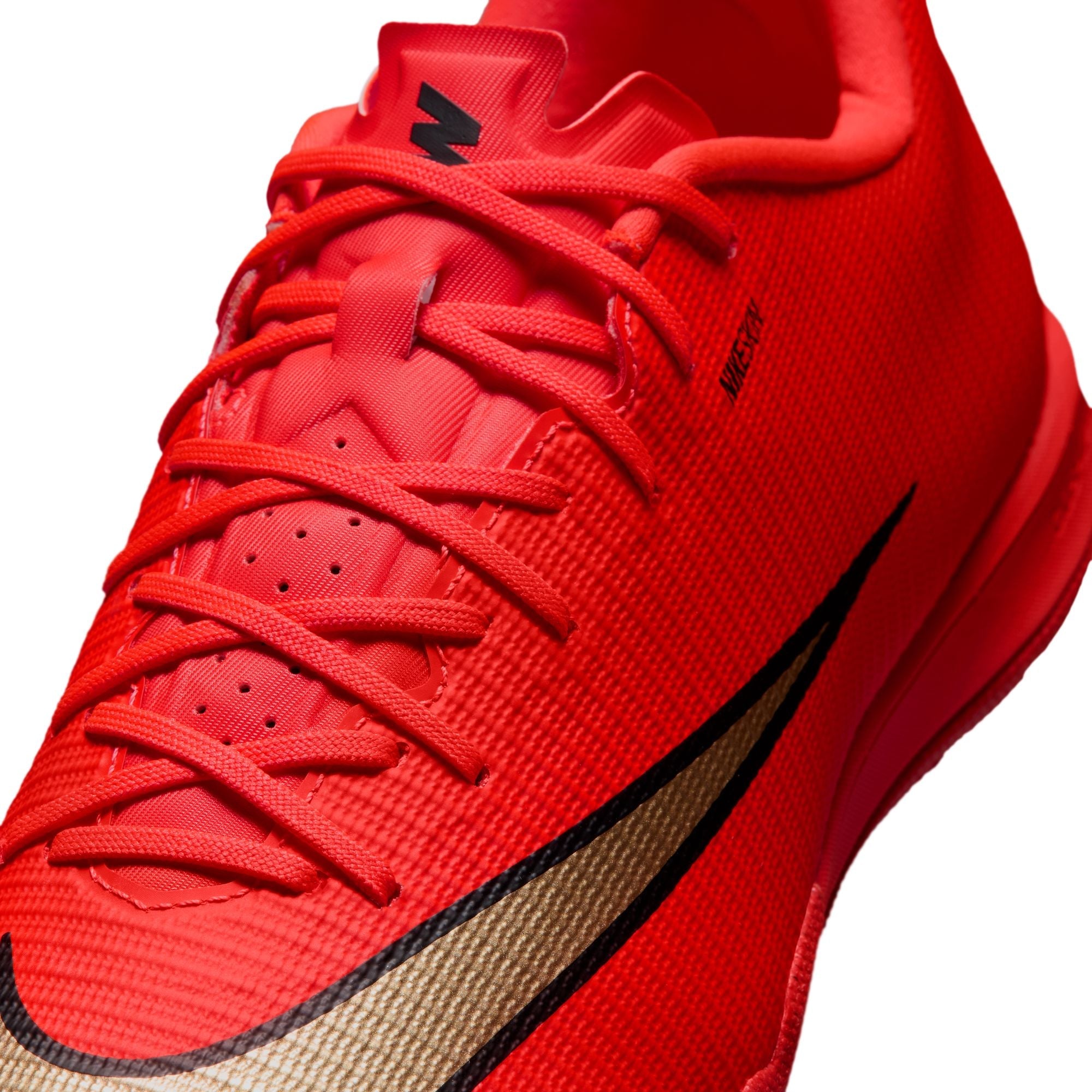 Nike Mercurial Vapor 17 Academy Indoor/Court Low-Top Soccer Shoes