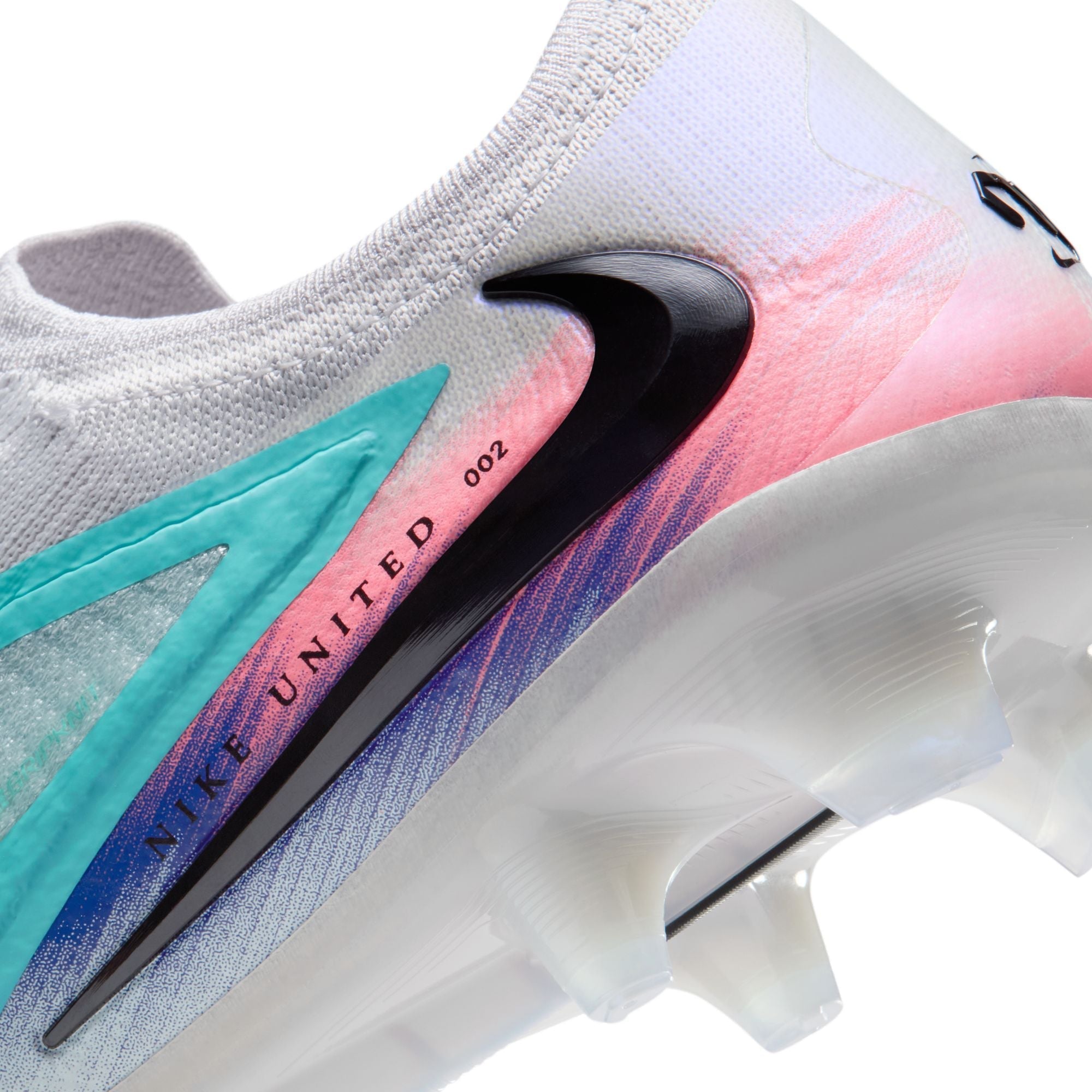 Nike United Phantom 6 Low Elite Firm-Ground Soccer Cleats