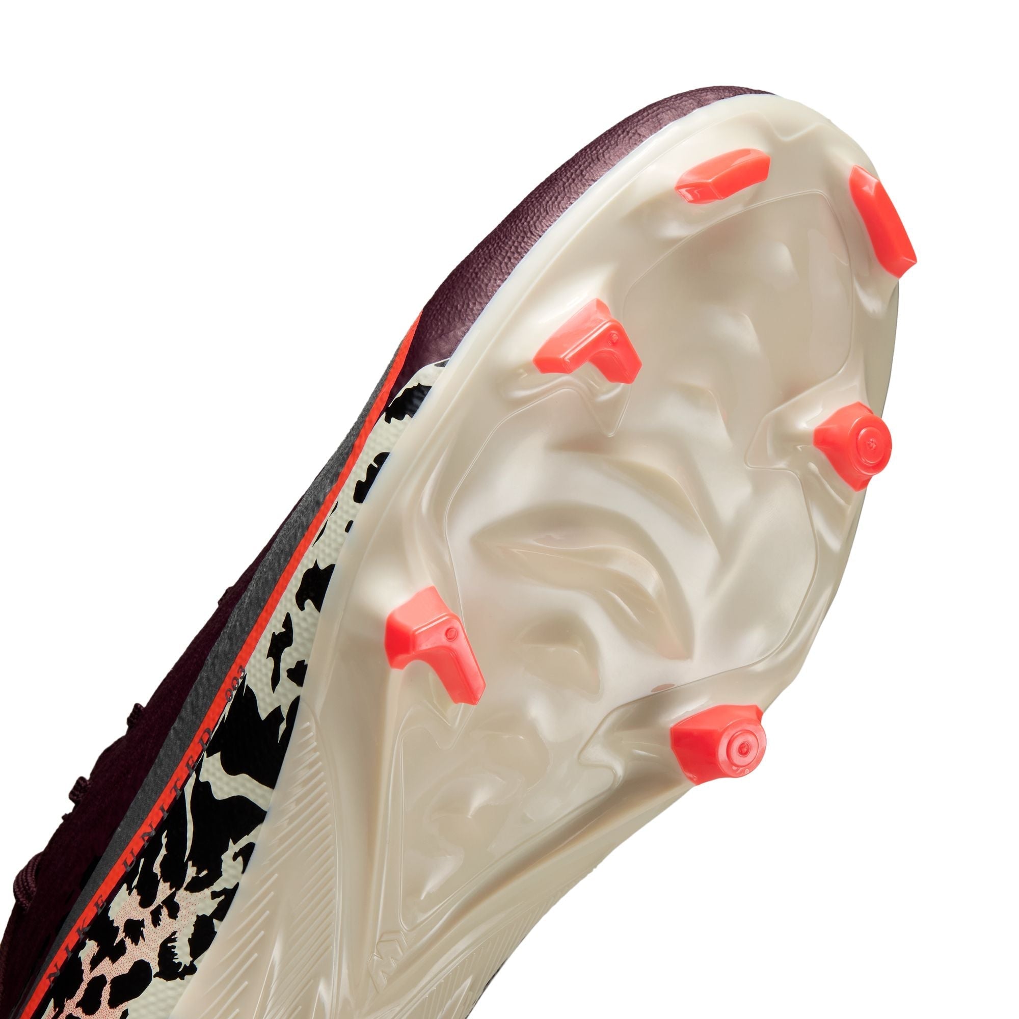 Nike United Mercurial Vapor 16 Academy Multi-Ground Low-Top Soccer Cleats