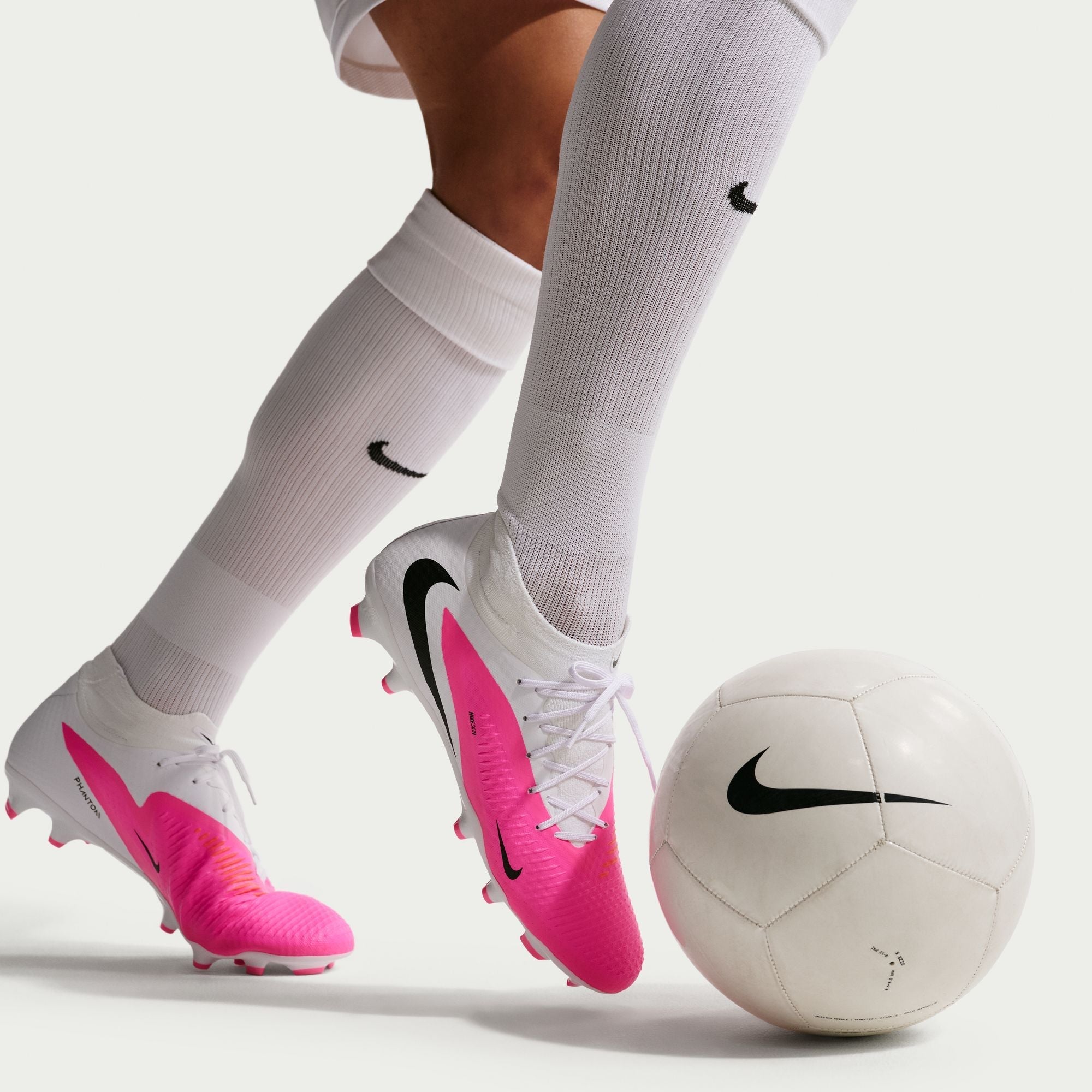 Nike Phantom 6 High Academy Multi-Ground Soccer Cleats