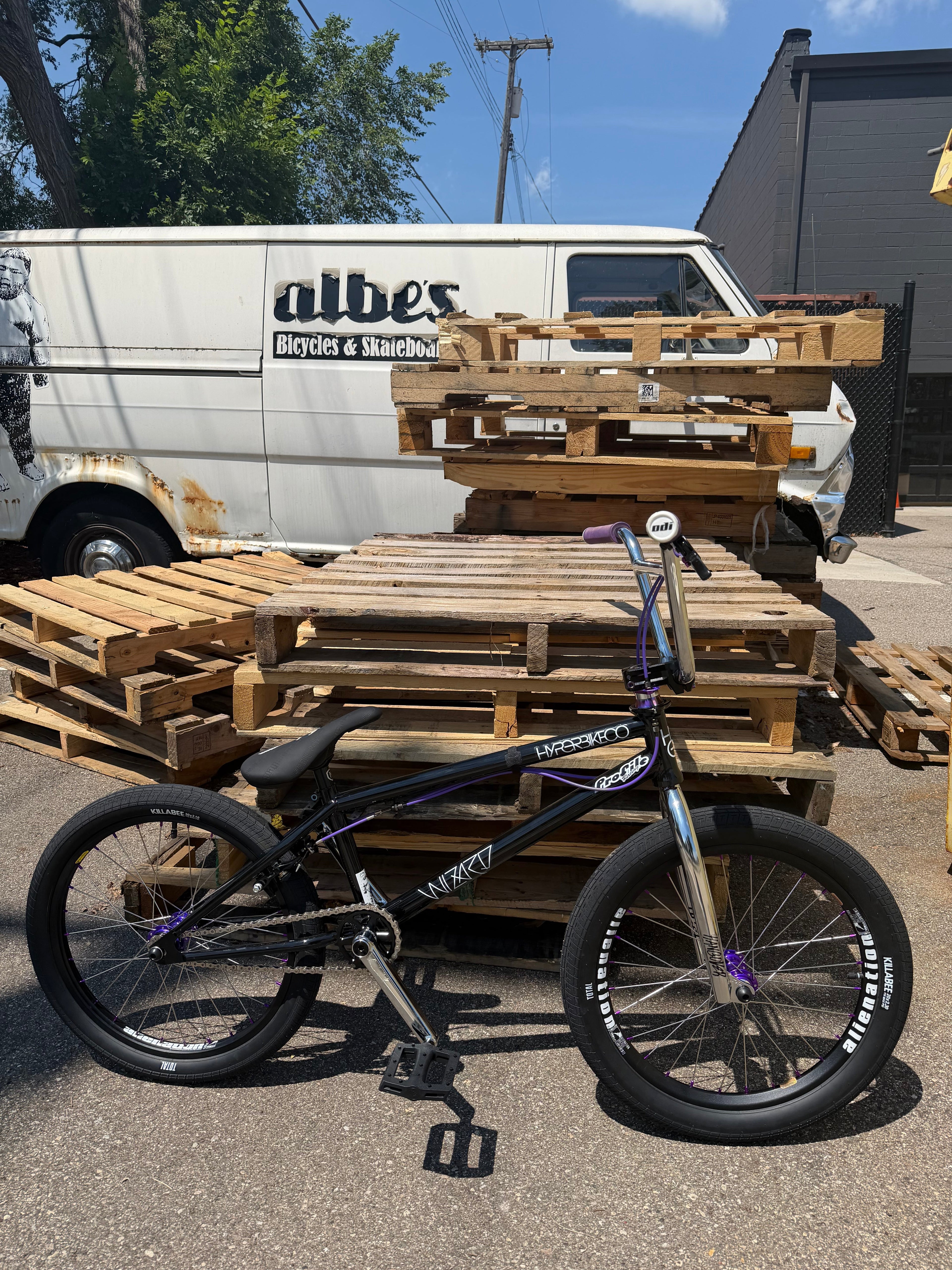 Hyper Wizard Custom Bike