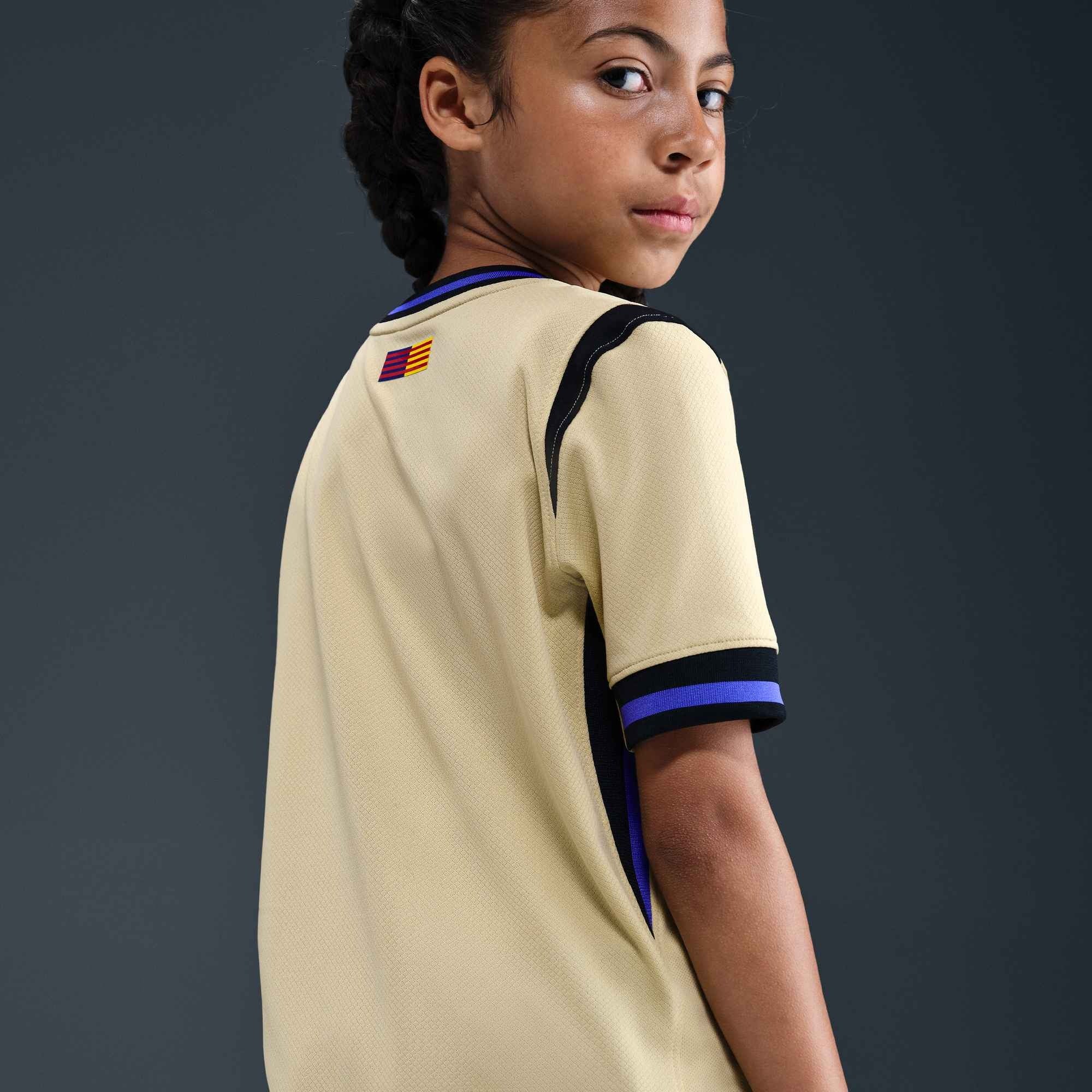 Nike FC Barcelona 2025/26 Big Kids’ Stadium Away Kobe Jersey