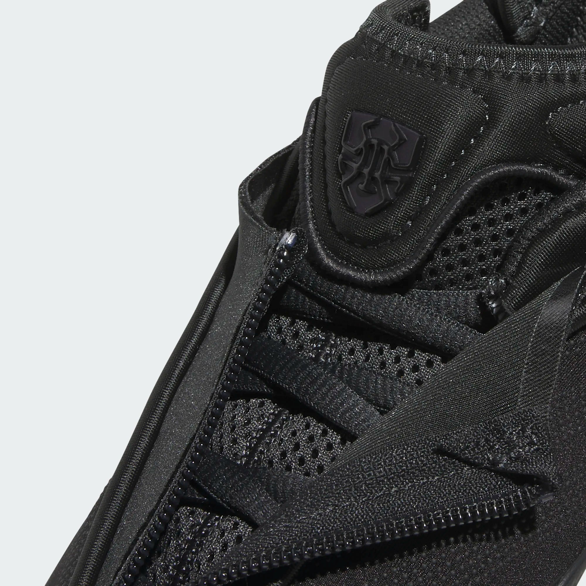 adidas Men's D.O.N. Issue 7 Basketball Shoes