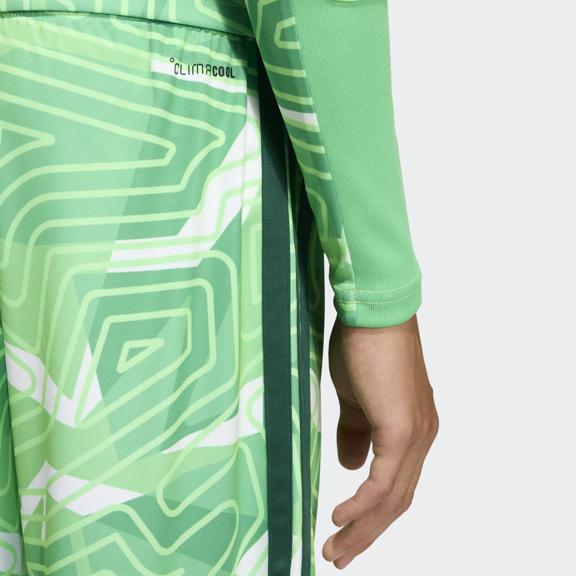 ADIDAS TIRO 26 YOUTH SOCCER SHORT