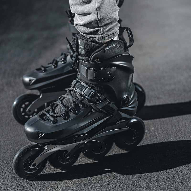 Flying Eagle X7F Reaver Black Skates