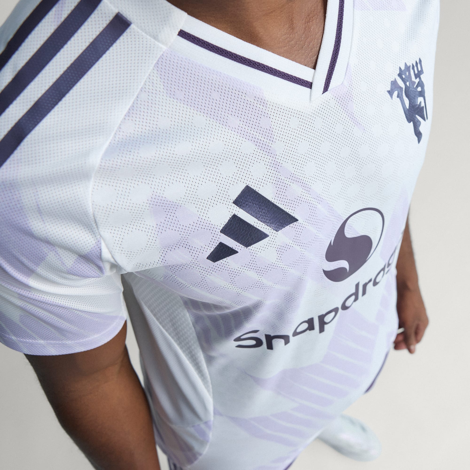 adidas Manchester United 25/26 Away Authentic Jersey