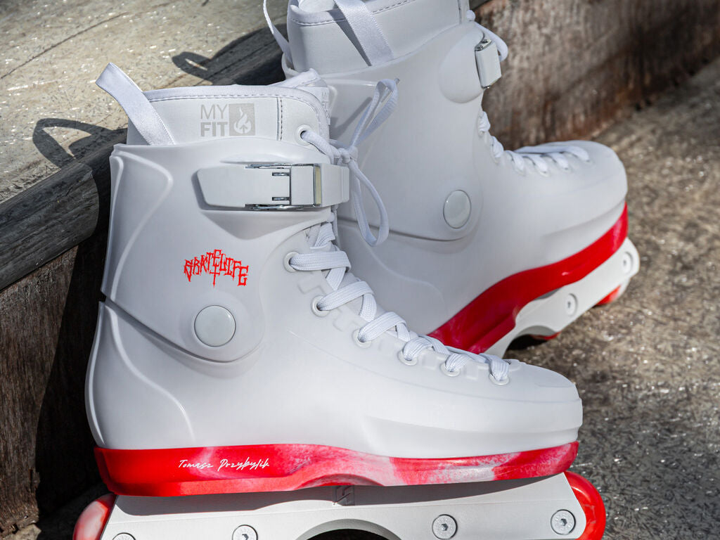 Playlife Rave Tomo Pro Aggressive Skates